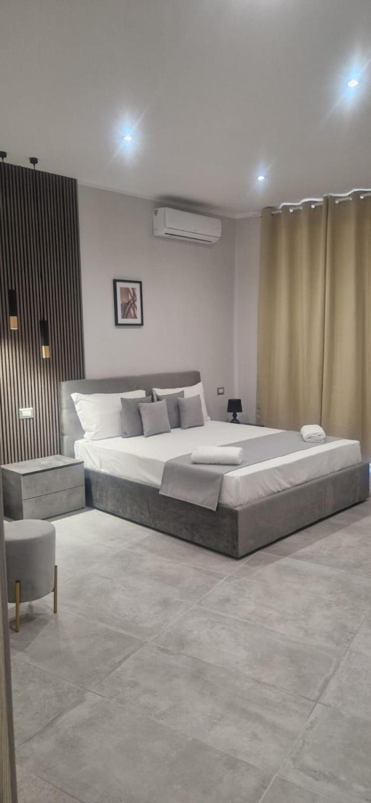Hotel Movida Casoria Luaran gambar