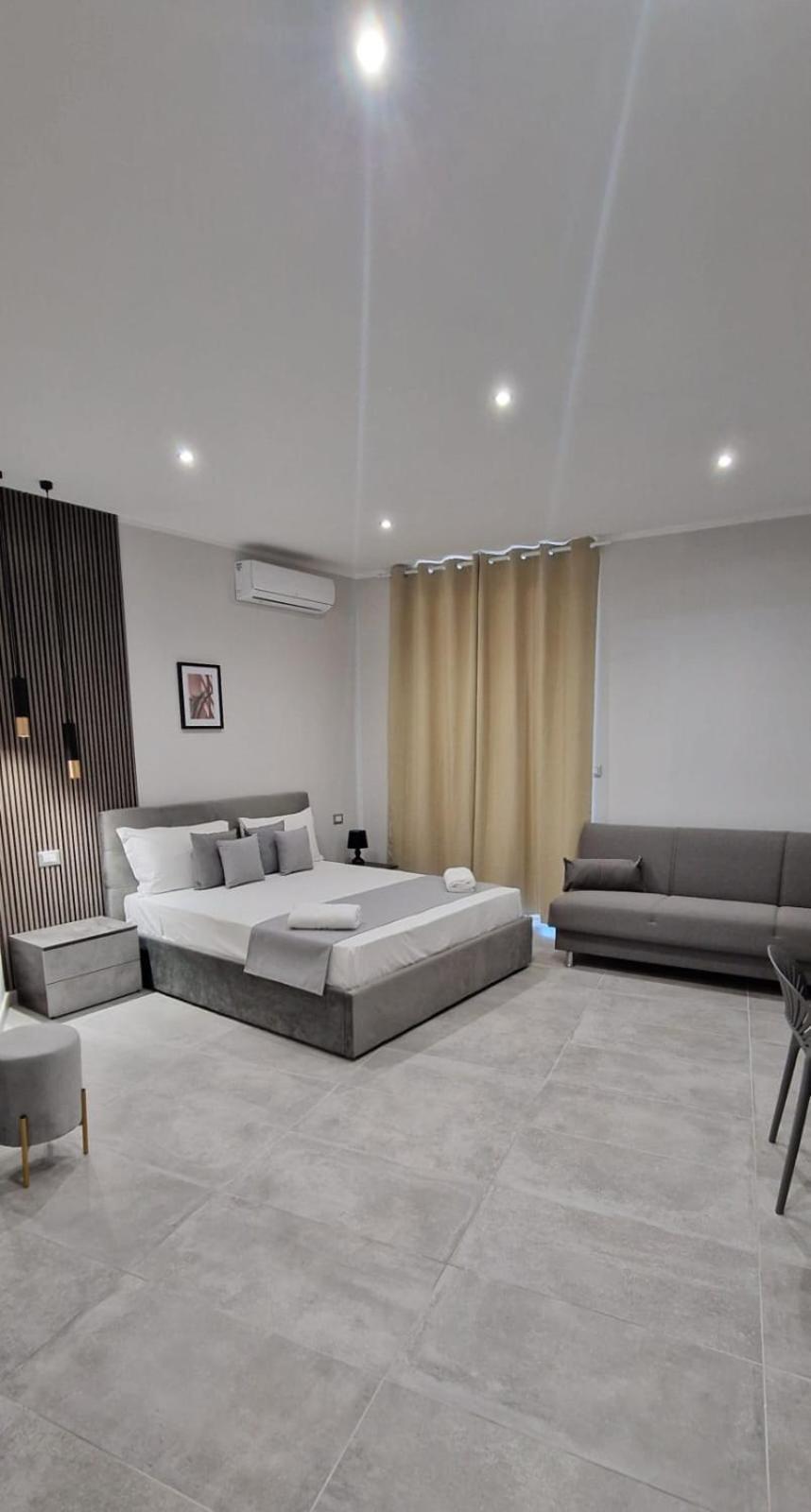 Hotel Movida Casoria Luaran gambar